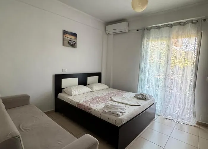 Festim Apartment *